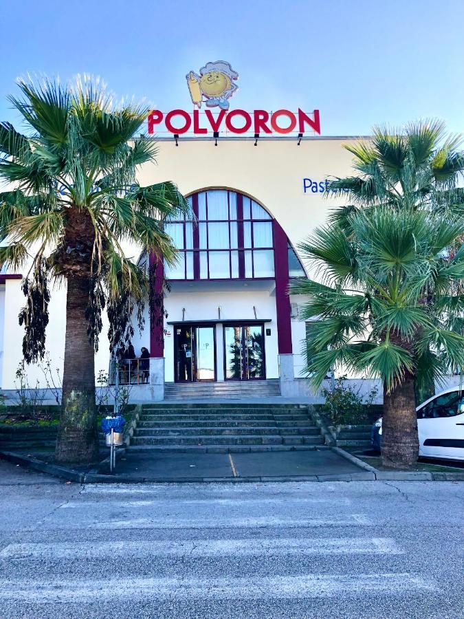 Don Polvoron Hotel Estepa Bagian luar foto