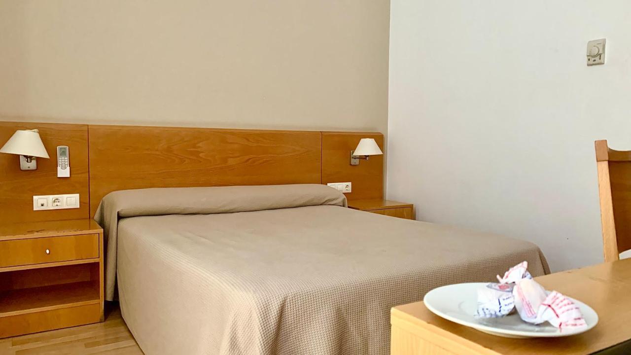 Don Polvoron Hotel Estepa Bagian luar foto